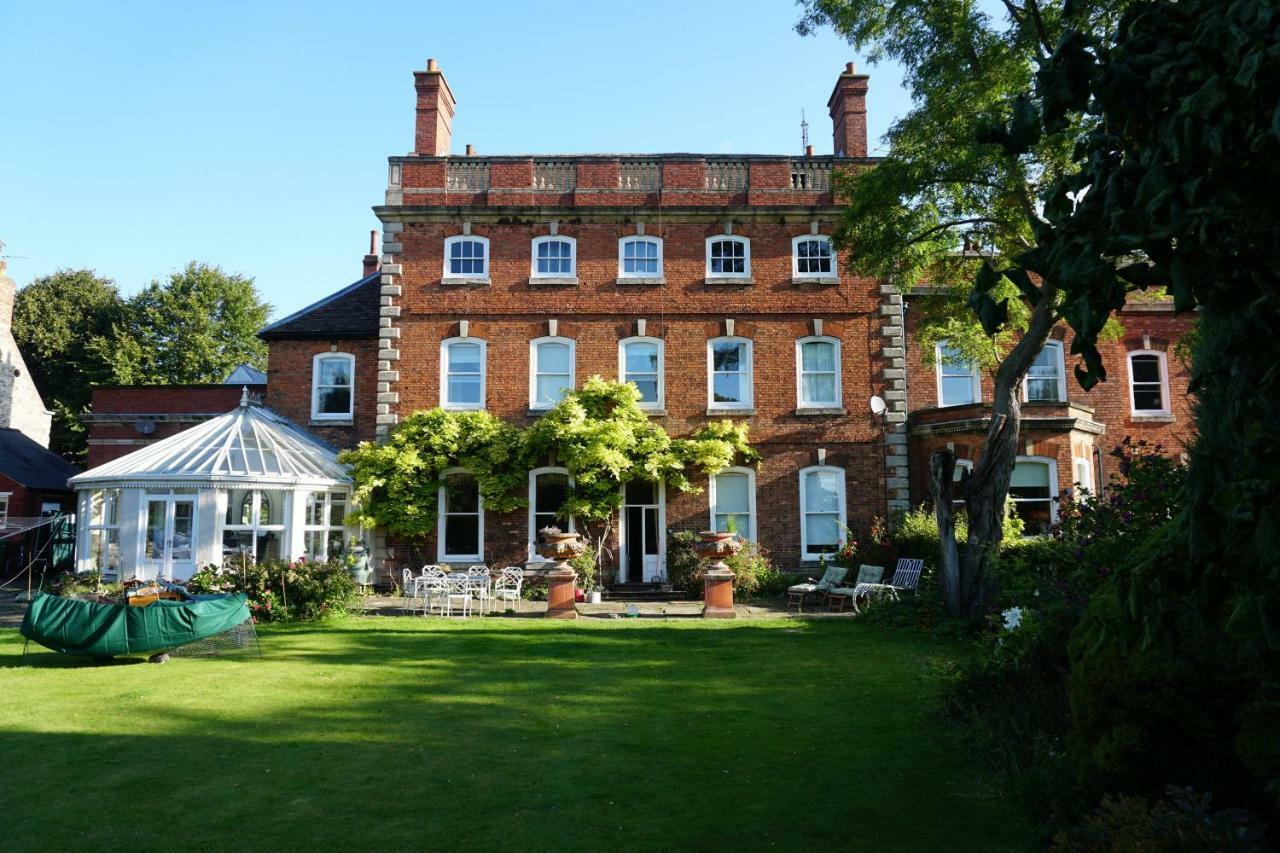 West Wing D'Isney Place. Lincoln Kültér fotó